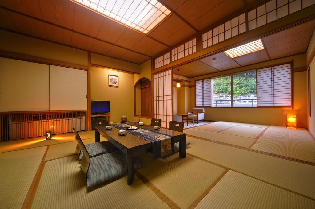 Suzukiya Ryokan Shiroishi  Room photo